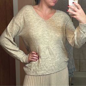 Taupe v-neck sweater size small
